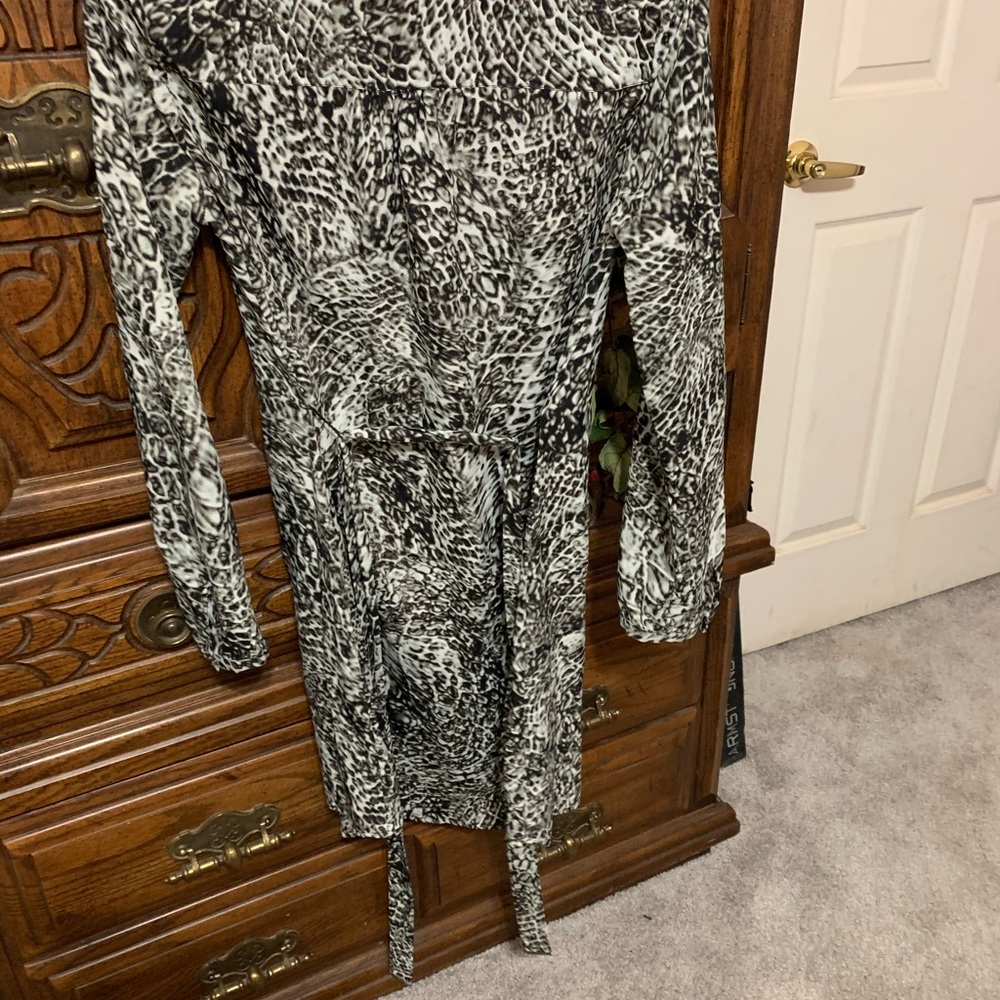 Jennifer Lopez dress with diamond neck